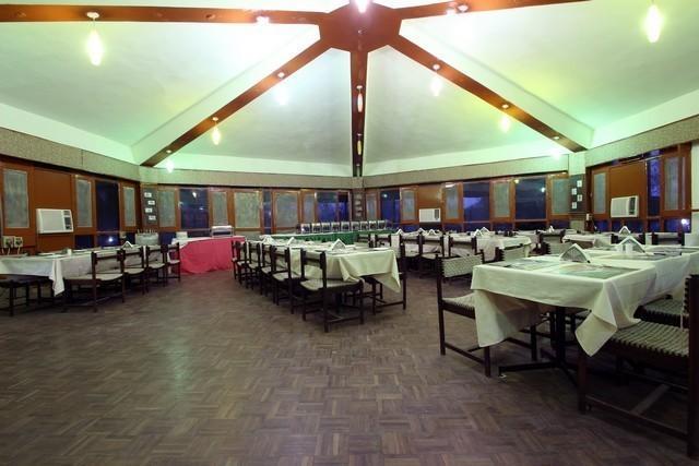Hotel Bharatpur Ashok Buitenkant foto